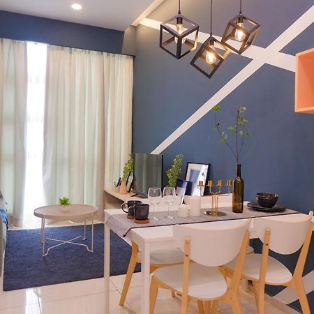 Robertson Cozy 3 Bedroom Family Suite With Netflix 쿠알라룸푸르 외부 사진